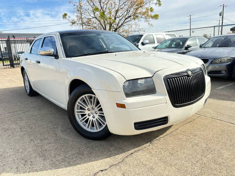 2009 Chrysler 300 for sale at TETCO AUTO SALES  / TETCO FUNDING - TETCO AUTO SALES / TETCO FUNDING in Dallas TX