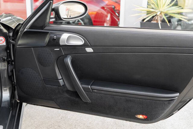 2006 Porsche 911 33