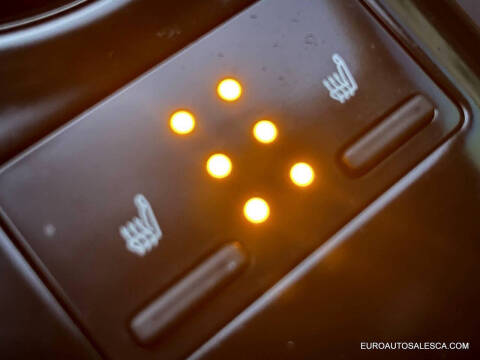 2019 Toyota Camry Hybrid LE