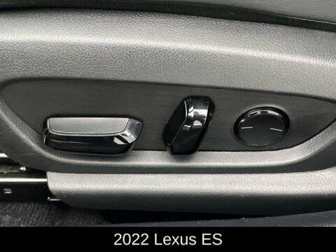 2022 Lexus ES 300h