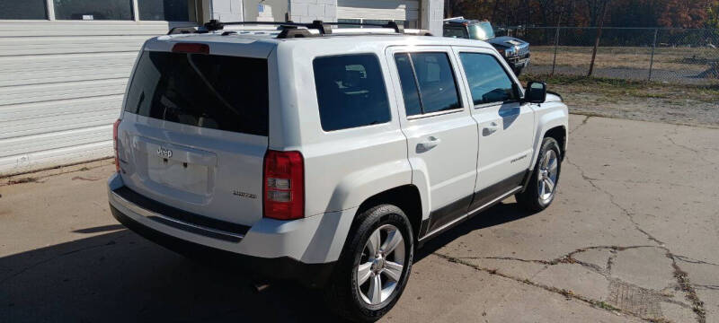 2012 Jeep Patriot Limited photo 5