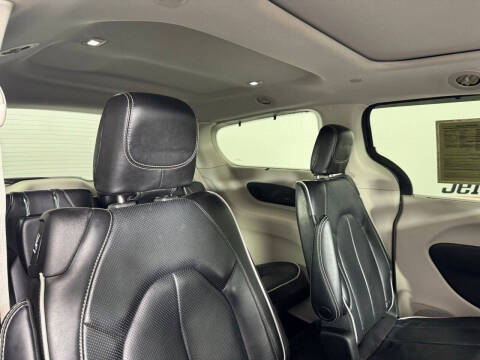 2022 Chrysler Pacifica Limited