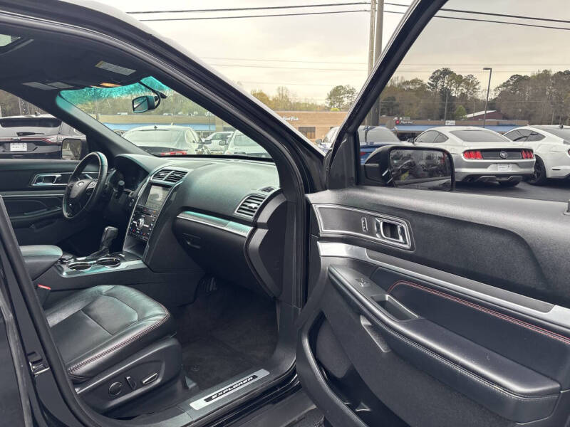 2017 Ford Explorer Sport