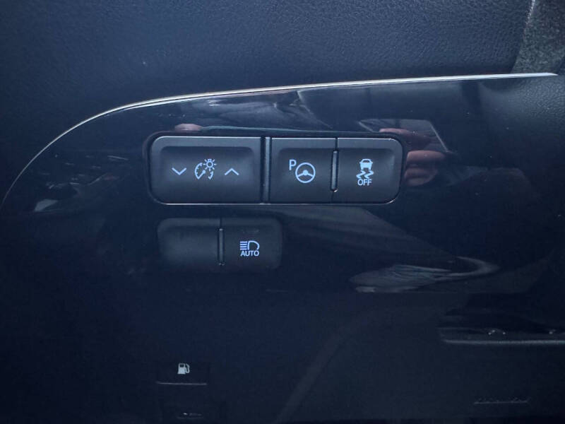 2017 Toyota Prius Two