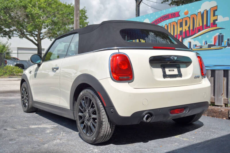 2018 MINI Convertible Cooper