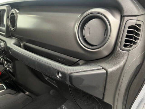 2023 Jeep Gladiator Sport