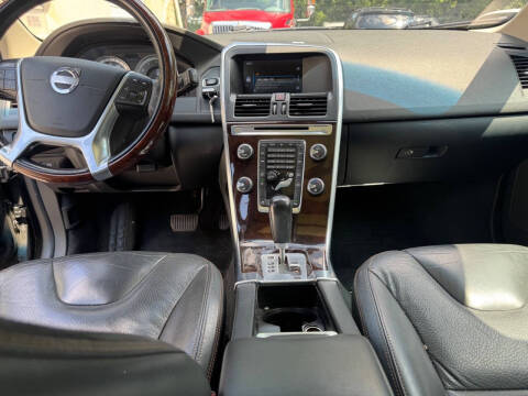 2012 Volvo XC60 T6 R-Design