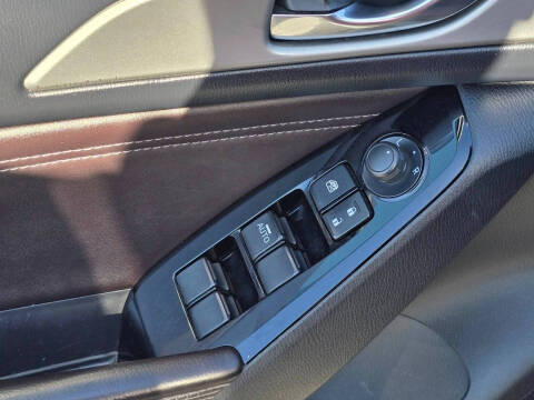 2017 Mazda MAZDA3 Touring