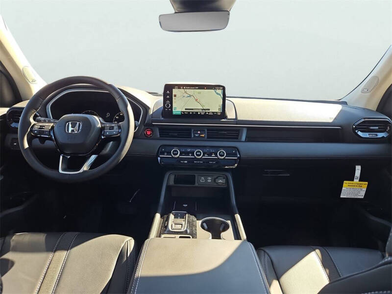 2025 Honda Pilot Touring