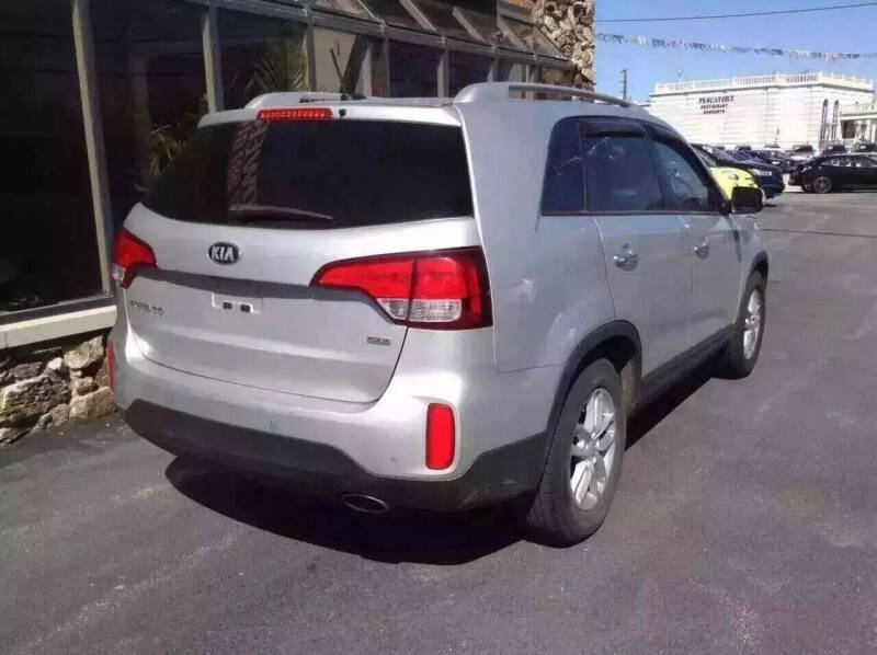 2014 Kia Sorento LX