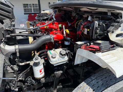 2017 Freightliner M2 106