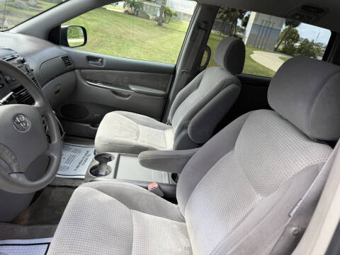 2007 Toyota Sienna CE 7-Passenger