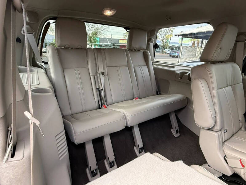 2017 Lincoln Navigator Select