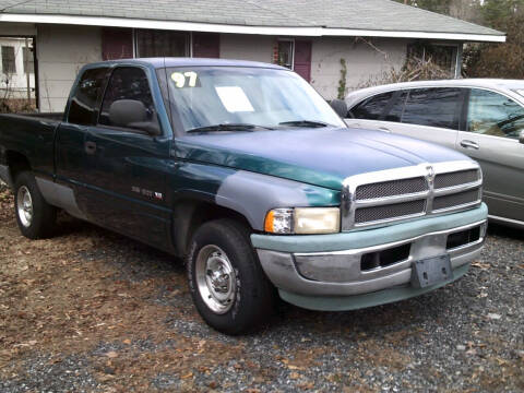 1998 Dodge Ram 1500 for sale at HARDIN AUTOS in Jonesboro GA