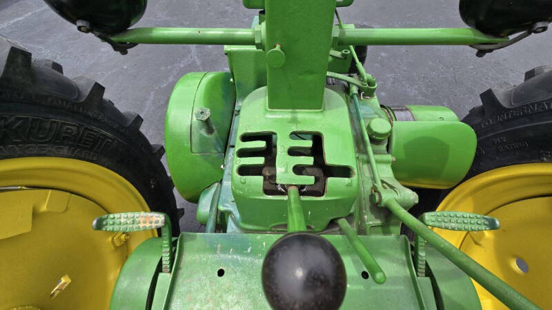 1949 John Deere B