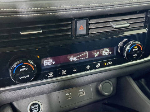 2022 Nissan Rogue SV