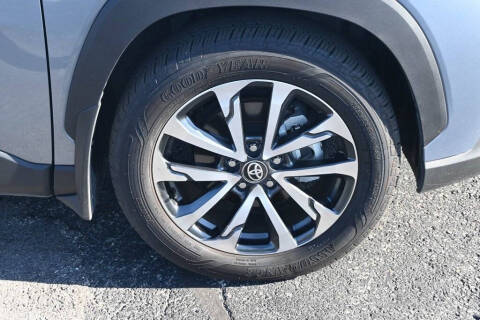 2024 Toyota Corolla Cross XLE