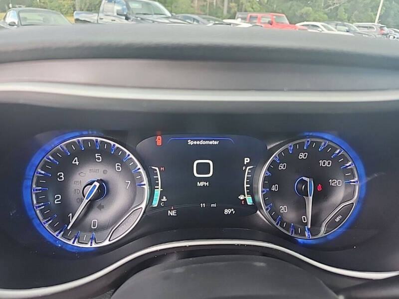 2026 Chrysler Pacifica Select