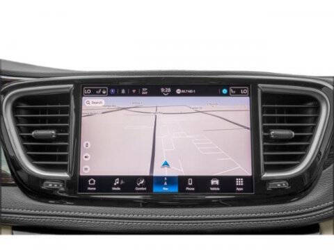 2025 Chrysler Pacifica Pinnacle