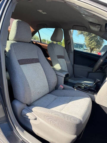 2013 Toyota Camry LE