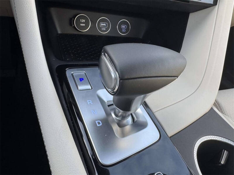 2026 Genesis G70 2.5T Standard