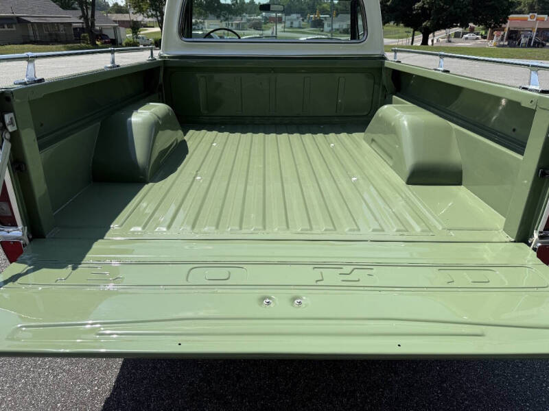 1969 Ford F-100