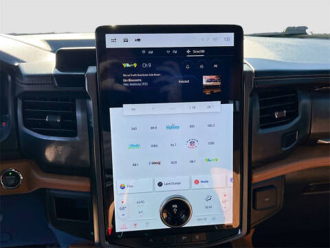 2022 Ford Expedition MAX Platinum