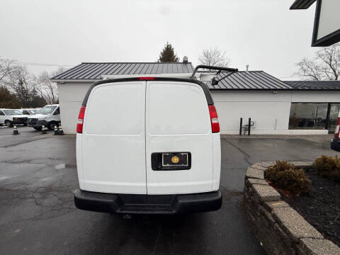 2023 Chevrolet Express 2500