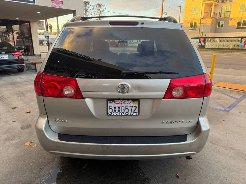 2006 Toyota Sienna LE 7 Passenger