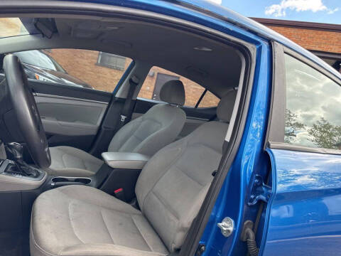 2018 Hyundai Elantra