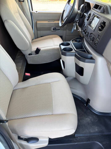 2019 Ford E-Series