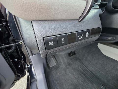 2023 Toyota Camry Hybrid LE