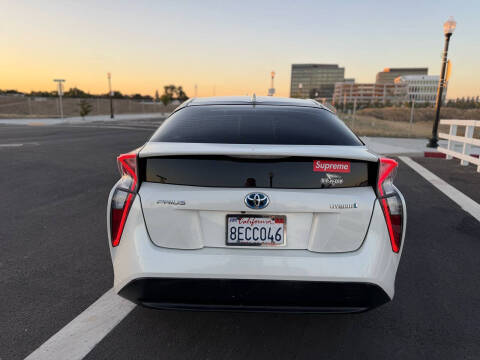 2018 Toyota Prius One