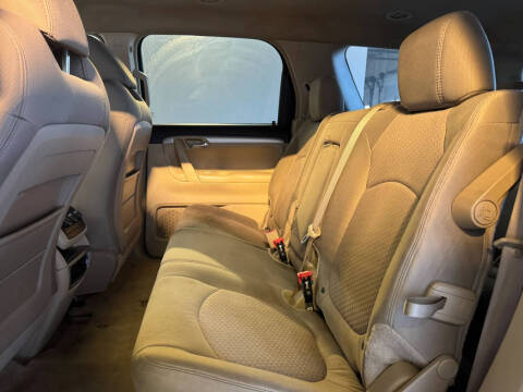 2009 Saturn Outlook XE