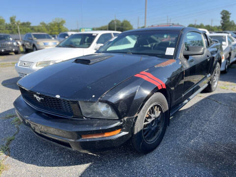 2005 Ford Mustang V6 Deluxe