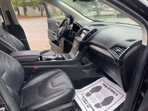 2020 Ford Edge Titanium