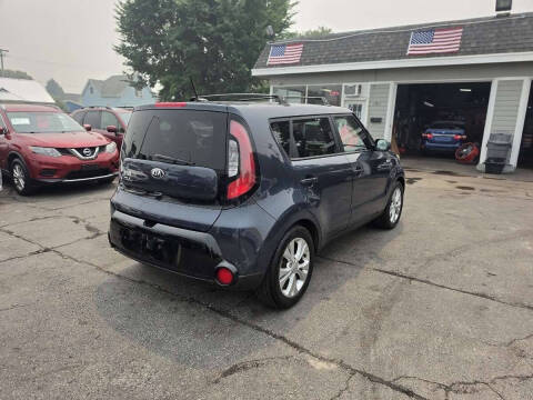 2016 Kia Soul +