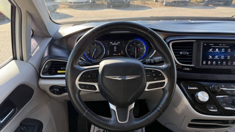 2019 Chrysler Pacifica Touring L