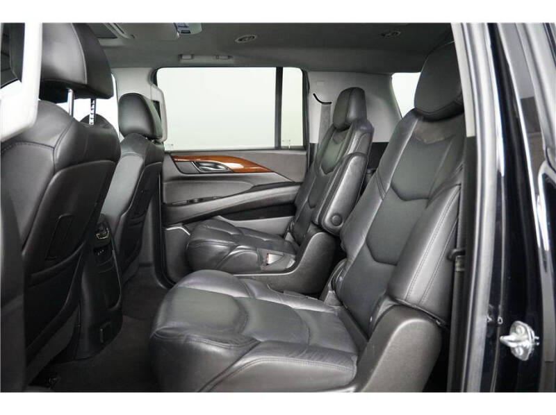 2020 Cadillac Escalade ESV Luxury