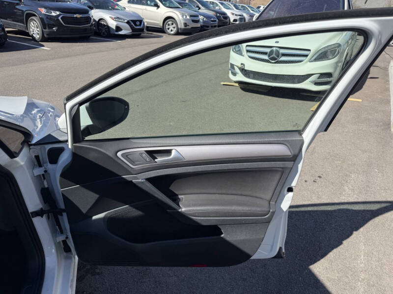 2015 Volkswagen e-Golf SEL Premium