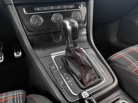 2015 Volkswagen Golf GTI S