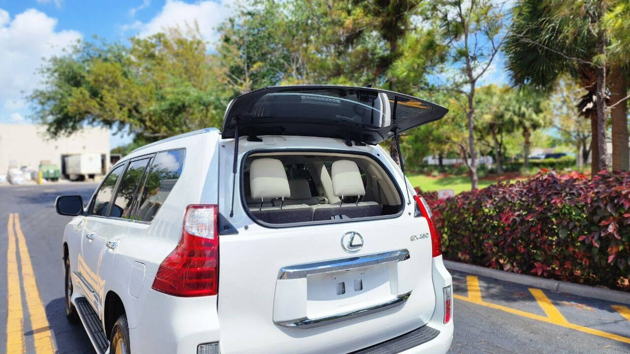 2013 Lexus GX 460  - $19,900