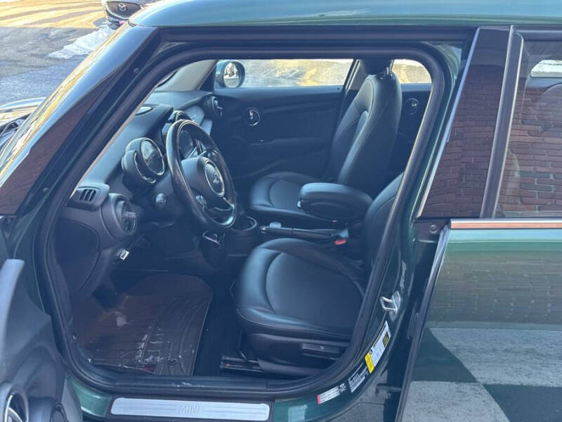 2017 MINI Hardtop 4 Door Cooper