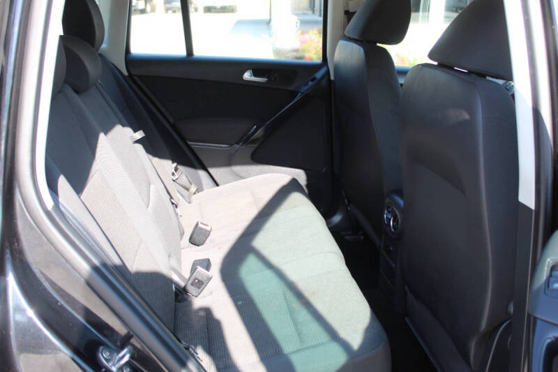 2015 Volkswagen Tiguan S