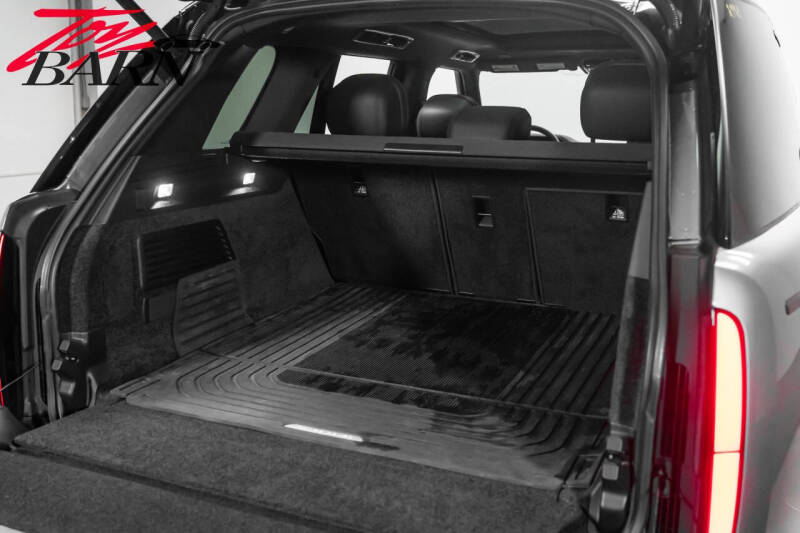 2023 Land Rover Range Rover P400 SE