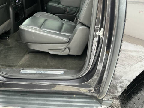 2017 GMC Yukon XL SLT