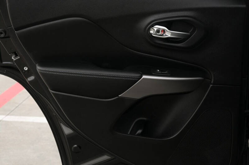 2021 Jeep Cherokee Altitude