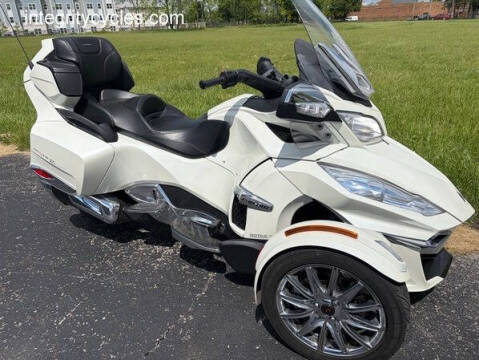 2014 Can-Am Spyder RT-S SE6