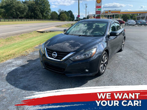 2016 Nissan Altima for sale at RICHARDSON WHOLESALE in Fayetteville TN