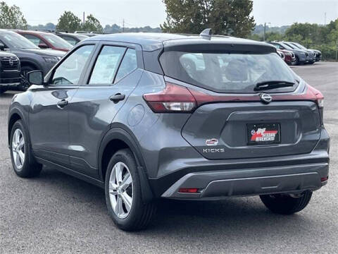 2025 Nissan Kicks Play S